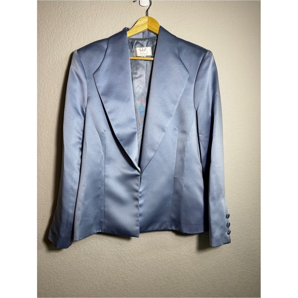 VIE Victoria Royal Blazer Womens 10 Baby Blue  luxury classic office siren